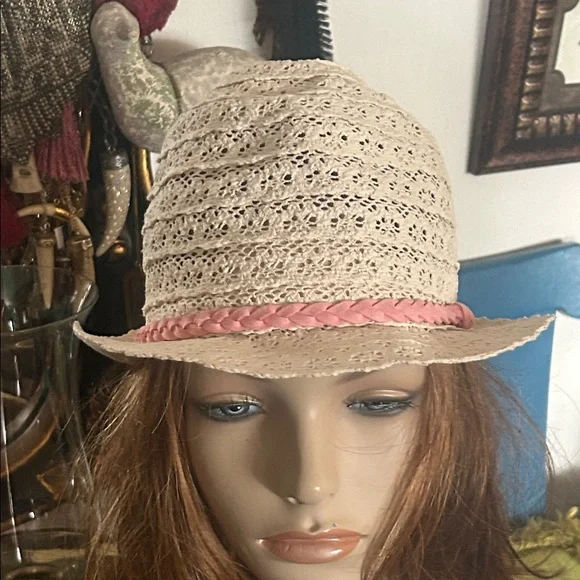 Vintage Cream Crochet Lace Hat - Picture 10 of 14